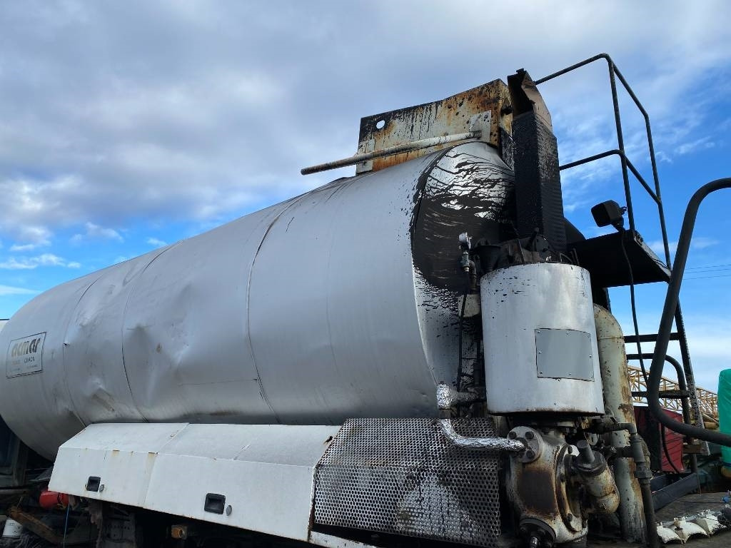 Asphalt distributor Mercedes-Benz ACTROS Mp2 2536/6x2 BVM -ACMAR CRAON Z12341: picture 22 Asphalt distributor Mercedes-Benz ACTROS Mp2 2536/6x2 BVM -ACMAR CRAON Z12341: picture 22