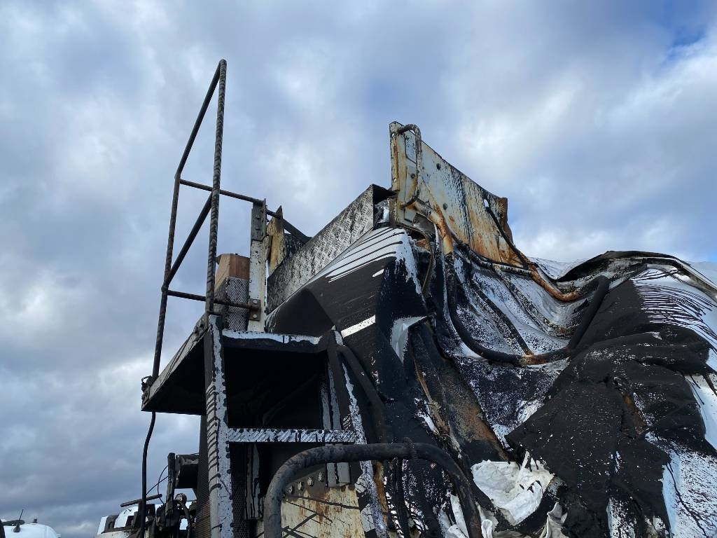 Asphalt distributor Mercedes-Benz ACTROS Mp2 2536/6x2 BVM -ACMAR CRAON Z12341: picture 34 Asphalt distributor Mercedes-Benz ACTROS Mp2 2536/6x2 BVM -ACMAR CRAON Z12341: picture 34