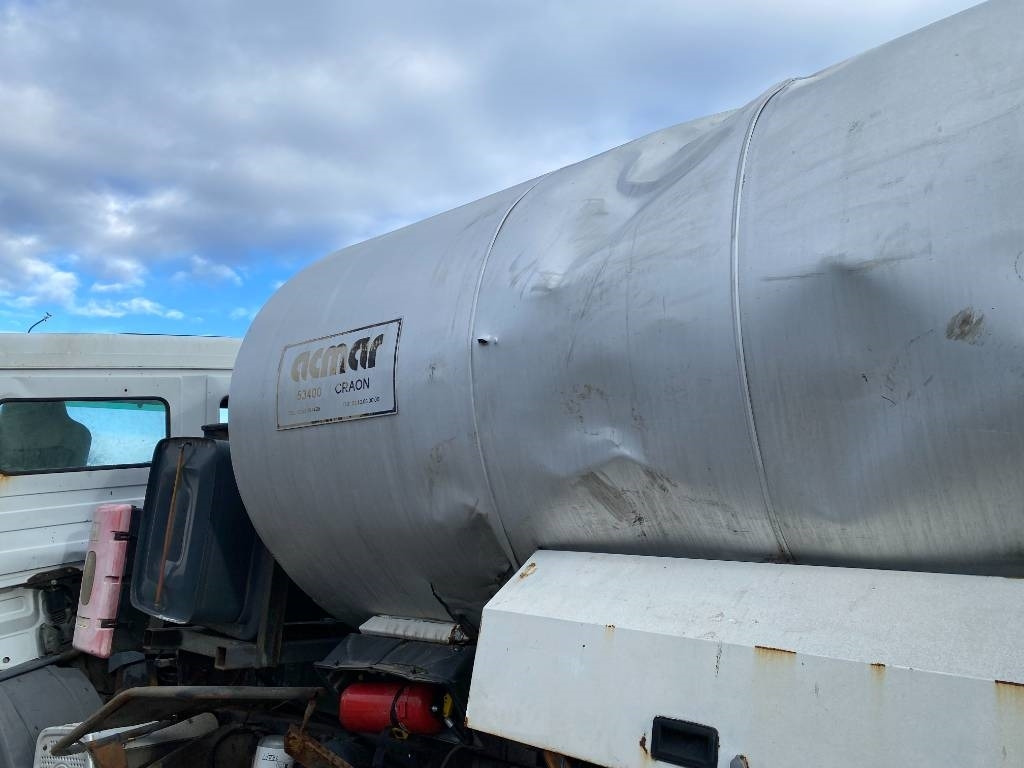 Asphalt distributor Mercedes-Benz ACTROS Mp2 2536/6x2 BVM -ACMAR CRAON Z12341: picture 21 Asphalt distributor Mercedes-Benz ACTROS Mp2 2536/6x2 BVM -ACMAR CRAON Z12341: picture 21