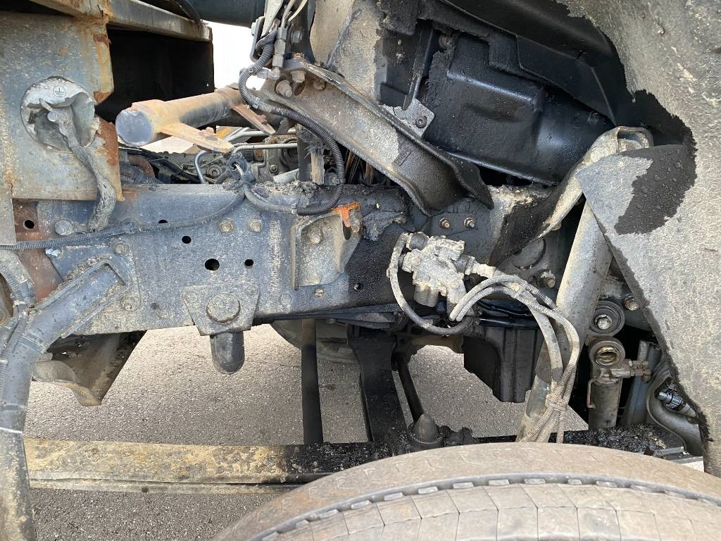 Asphalt distributor Mercedes-Benz ACTROS Mp2 2536/6x2 BVM -ACMAR CRAON Z12341: picture 48 Asphalt distributor Mercedes-Benz ACTROS Mp2 2536/6x2 BVM -ACMAR CRAON Z12341: picture 48