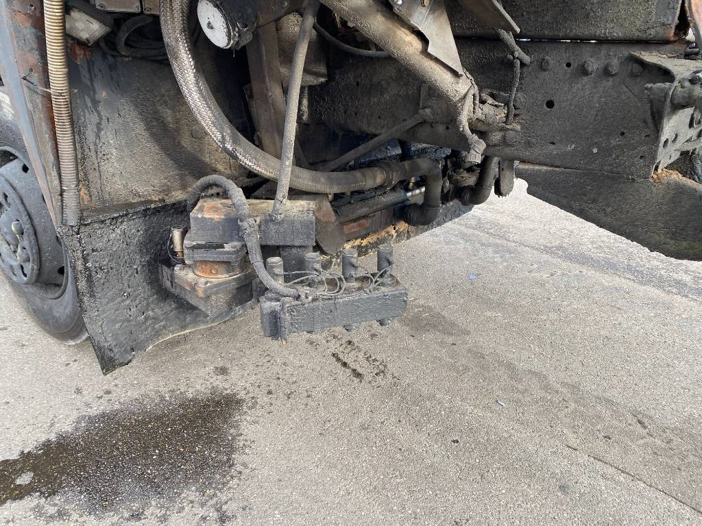 Asphalt distributor Mercedes-Benz ACTROS Mp2 2536/6x2 BVM -ACMAR CRAON Z12341: picture 24 Asphalt distributor Mercedes-Benz ACTROS Mp2 2536/6x2 BVM -ACMAR CRAON Z12341: picture 24