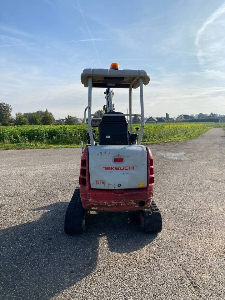 Takeuchi TB 216 /1er Main endommagée  - Mini excavator: picture 5 Takeuchi TB 216 /1er Main endommagée  - Mini excavator: picture 5