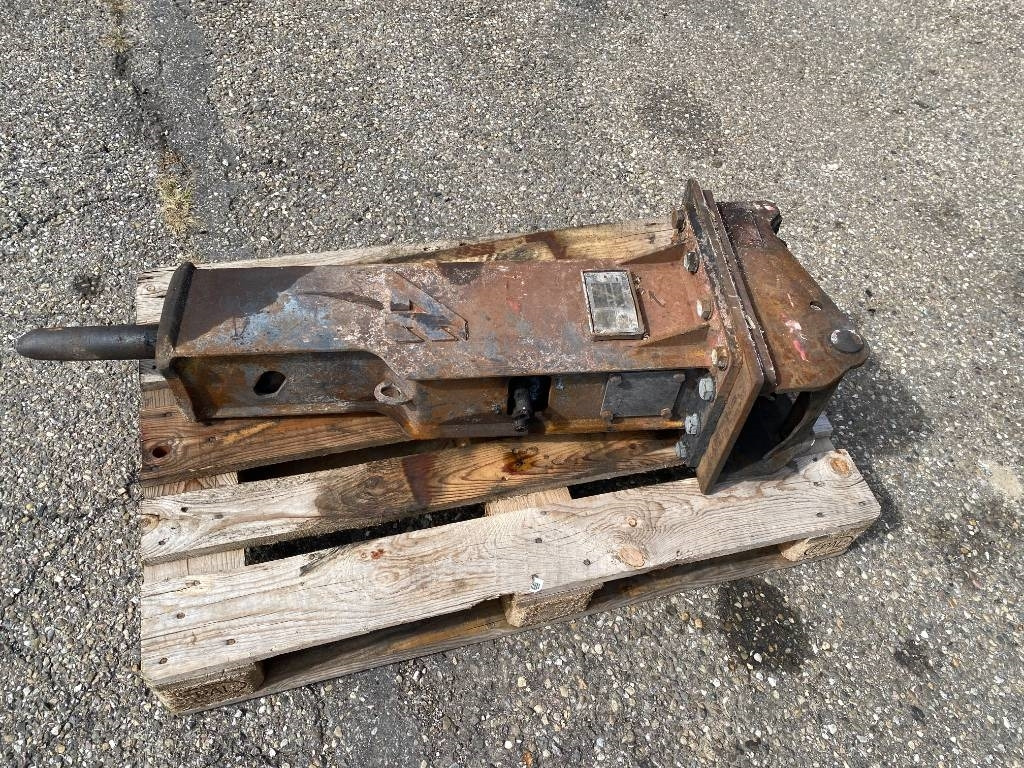 Takeuchi TB 250 + Brise roche et Godets endommagée  - Mini excavator: picture 4 Takeuchi TB 250 + Brise roche et Godets endommagée  - Mini excavator: picture 4