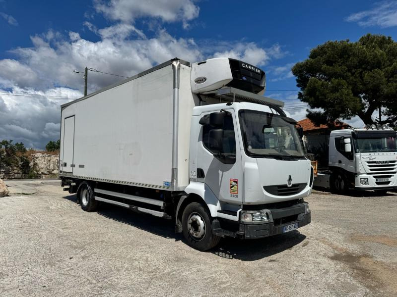 Renault Midlum 220 DXI - Refrigerator truck: picture 3 Renault Midlum 220 DXI - Refrigerator truck: picture 3