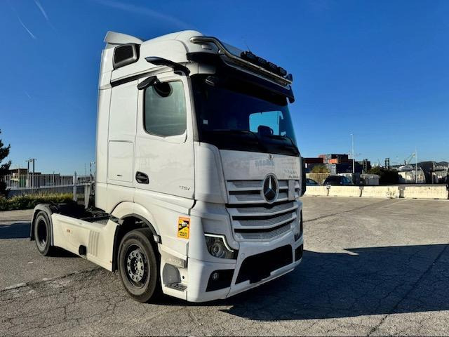 Mercedes ACTROS 1851 RETARDER - Tractor unit: picture 4 Mercedes ACTROS 1851 RETARDER - Tractor unit: picture 4