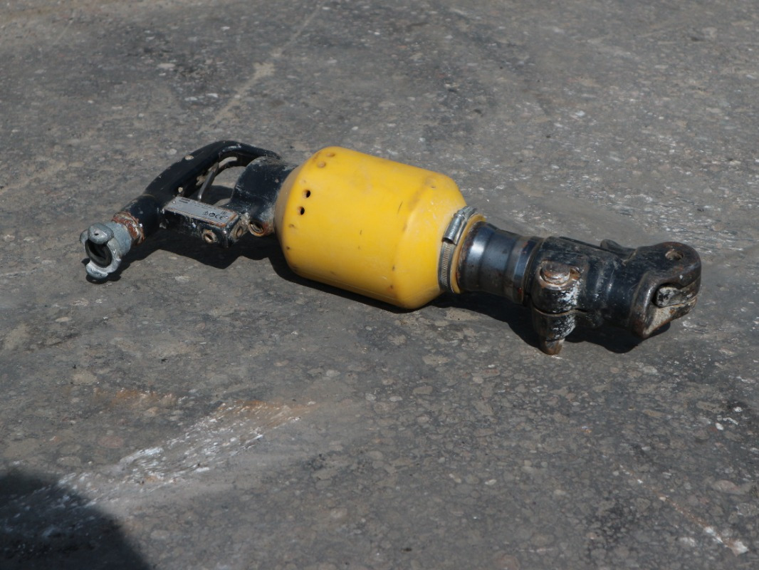 Atlas Copco TEX12PSKL - Hydraulic hammer: picture 3 Atlas Copco TEX12PSKL - Hydraulic hammer: picture 3