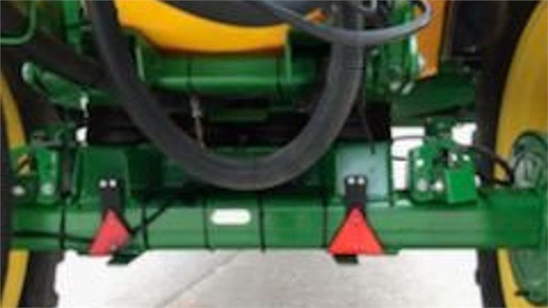 John Deere 962i - Trailed sprayer: picture 5 John Deere 962i - Trailed sprayer: picture 5