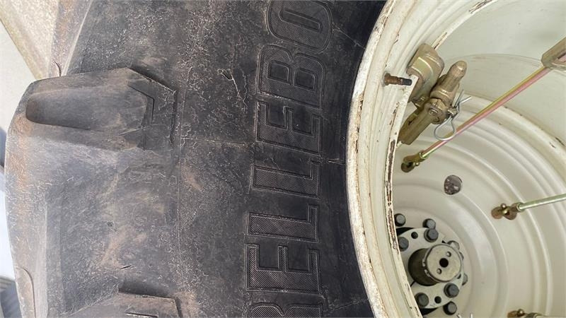 Farm tractor New Holland T7.270 AutoCommand T7.270: picture 14