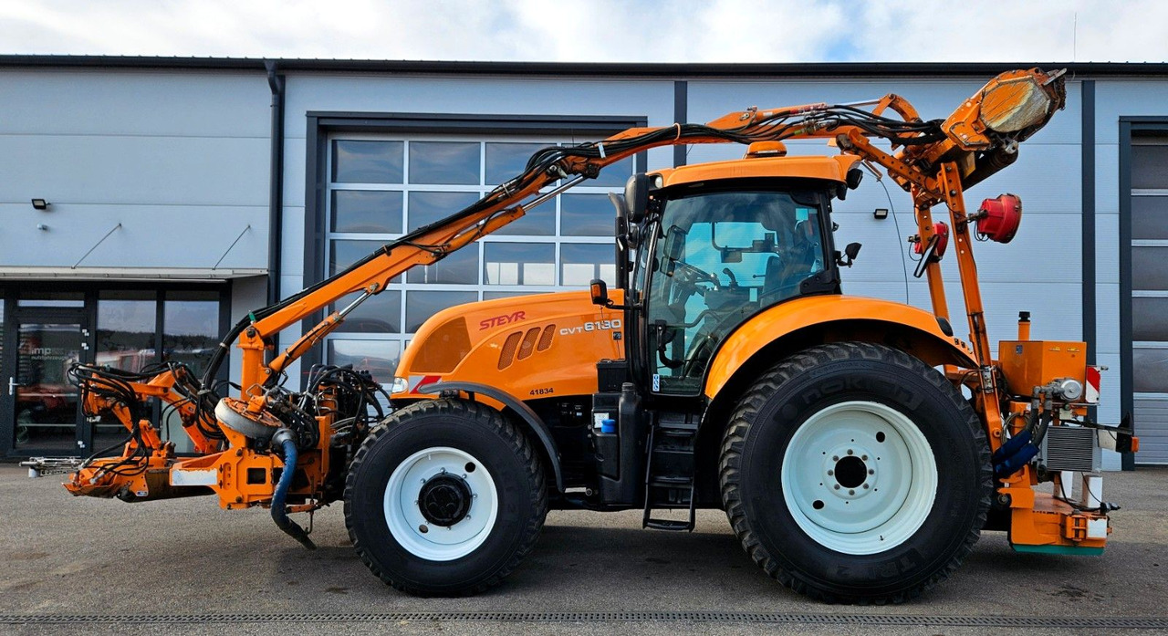 Steyr CVT 6130 Mulag MKM700 Mähkombination Kommunal - Municipal tractor: picture 2 Steyr CVT 6130 Mulag MKM700 Mähkombination Kommunal - Municipal tractor: picture 2