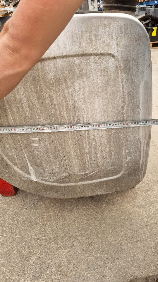 Serbatoio Volvo 570 lt - Fuel tank for Truck: picture 4 Serbatoio Volvo 570 lt - Fuel tank for Truck: picture 4