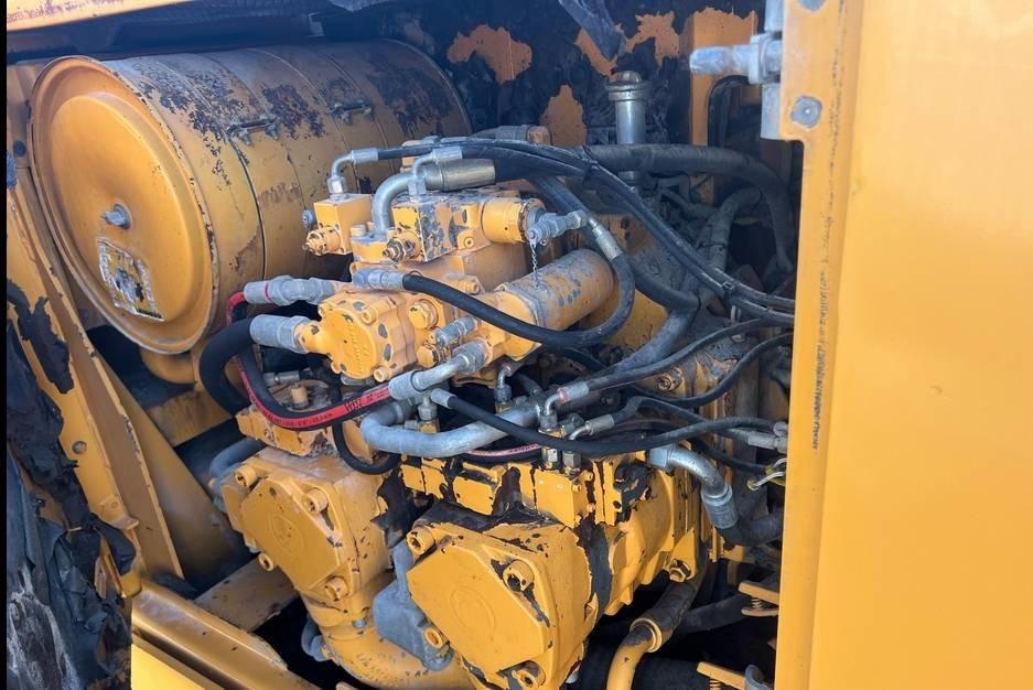 Crawler excavator Liebherr R 954 B HD Litronic Demolition Excavator: picture 8