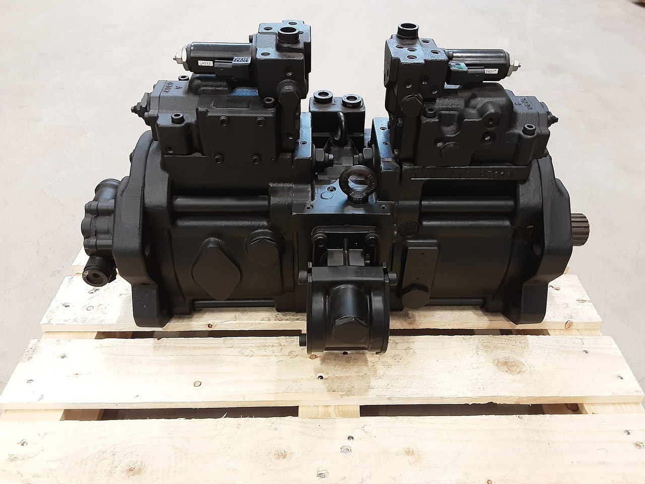 Kawasaki K5V140DTP10LR-YT2K-V - Hydraulic pump for Crawler excavator: picture 1 Kawasaki K5V140DTP10LR-YT2K-V - Hydraulic pump for Crawler excavator: picture 1