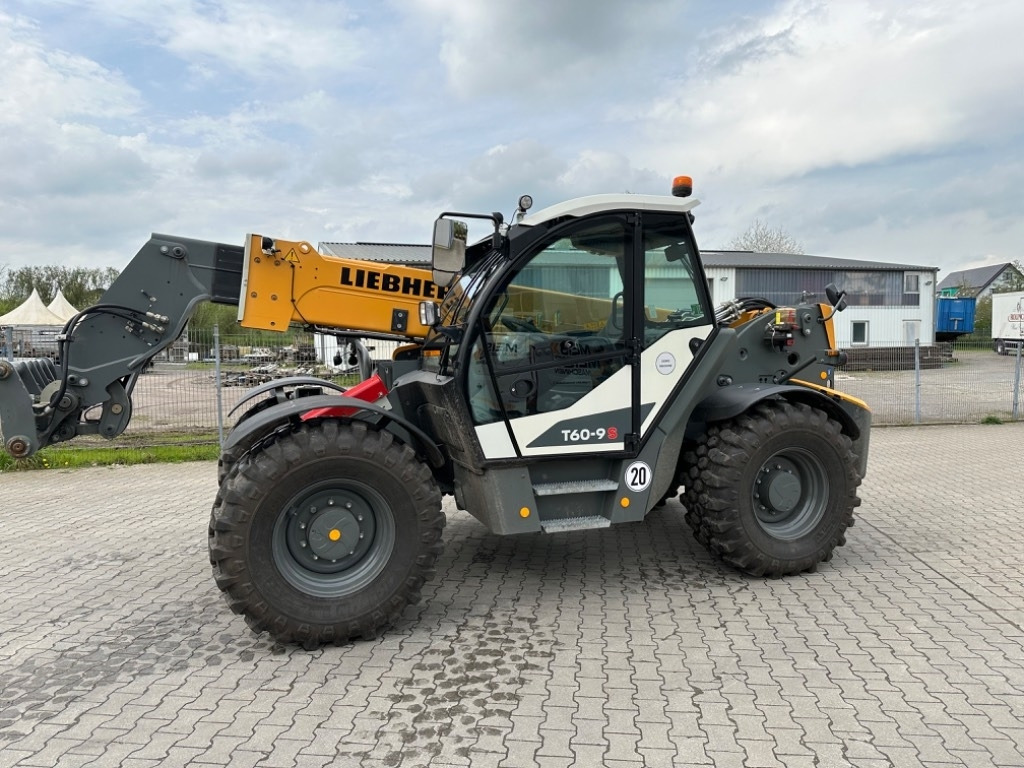 Claas. Liebherr 960. 9.60 - Telescopic handler: picture 1 Claas. Liebherr 960. 9.60 - Telescopic handler: picture 1
