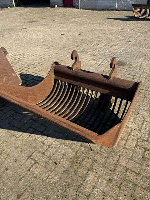 Beco CW30 Puinbak 1350mm - Sorting bucket for Construction machinery: picture 3 Beco CW30 Puinbak 1350mm - Sorting bucket for Construction machinery: picture 3