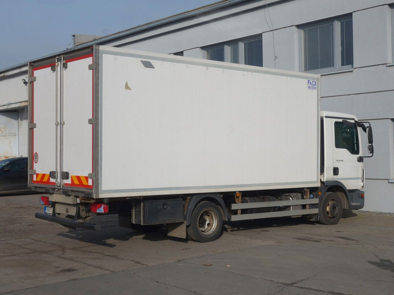 MAN 8.190 ThermoKing V800MAX, 2 Kammern - Refrigerator truck: picture 4 MAN 8.190 ThermoKing V800MAX, 2 Kammern - Refrigerator truck: picture 4