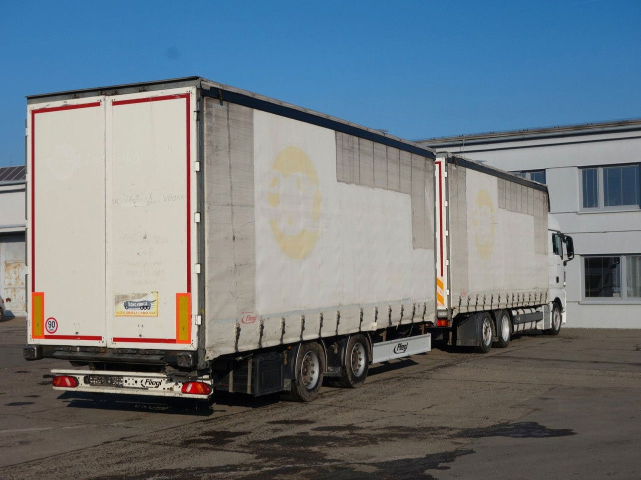MAN TGX 24 24.460 6x2 120cm3, Durchfahren - Curtainsider truck: picture 3 MAN TGX 24 24.460 6x2 120cm3, Durchfahren - Curtainsider truck: picture 3