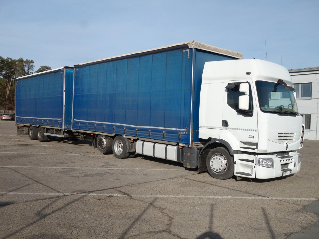 Renault Premium 460 EEV + SVAN 120m3 Durchfahren - Curtainsider truck: picture 2 Renault Premium 460 EEV + SVAN 120m3 Durchfahren - Curtainsider truck: picture 2
