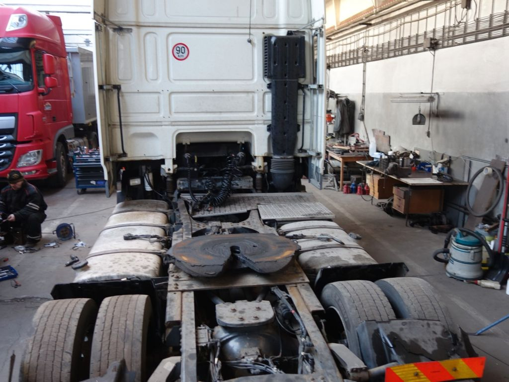 DAF XF 460 SC LD, Motorschaden - Tractor unit: picture 5 DAF XF 460 SC LD, Motorschaden - Tractor unit: picture 5