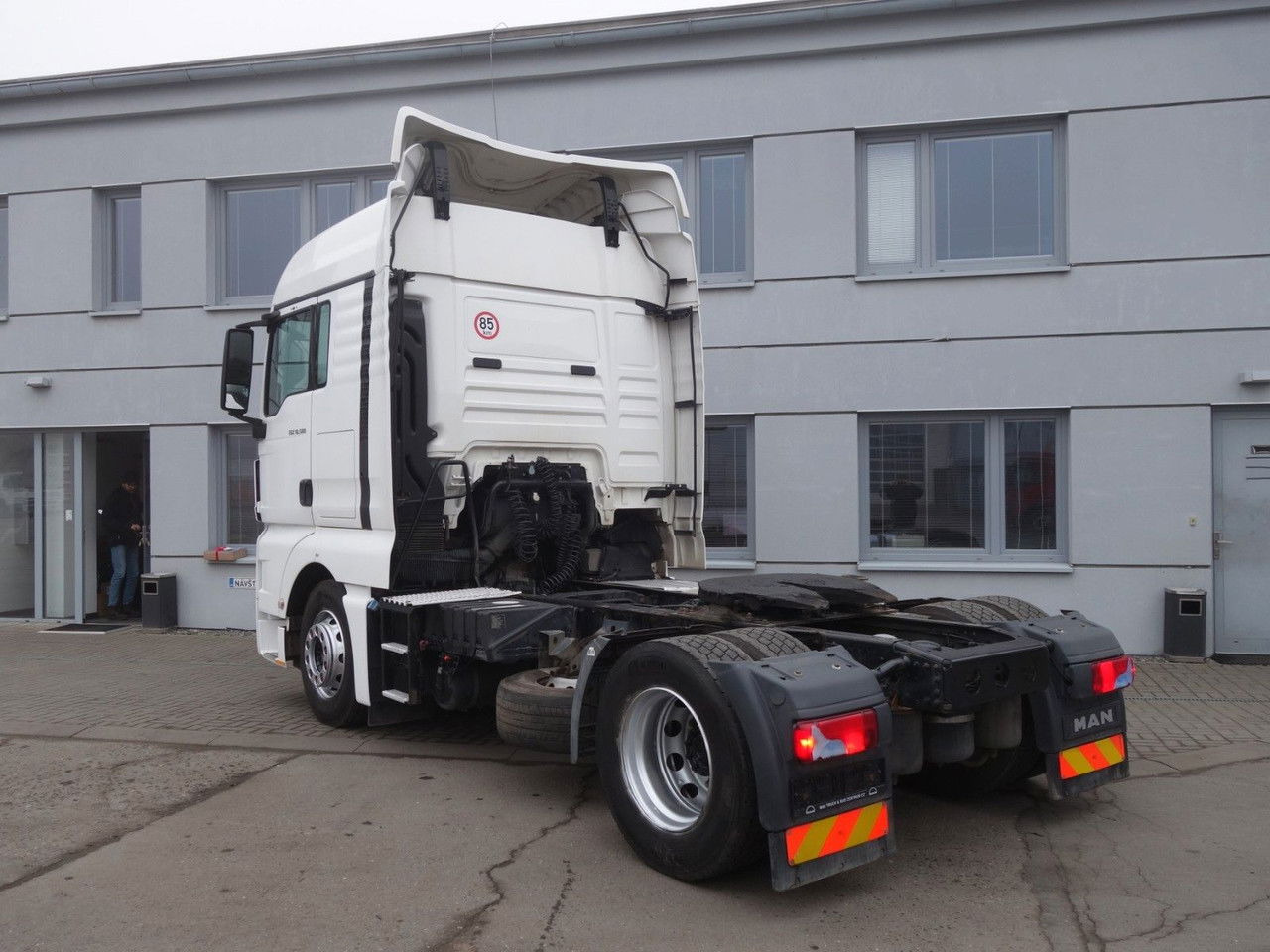 MAN TGX 18.500 Standard - Tractor unit: picture 4 MAN TGX 18.500 Standard - Tractor unit: picture 4