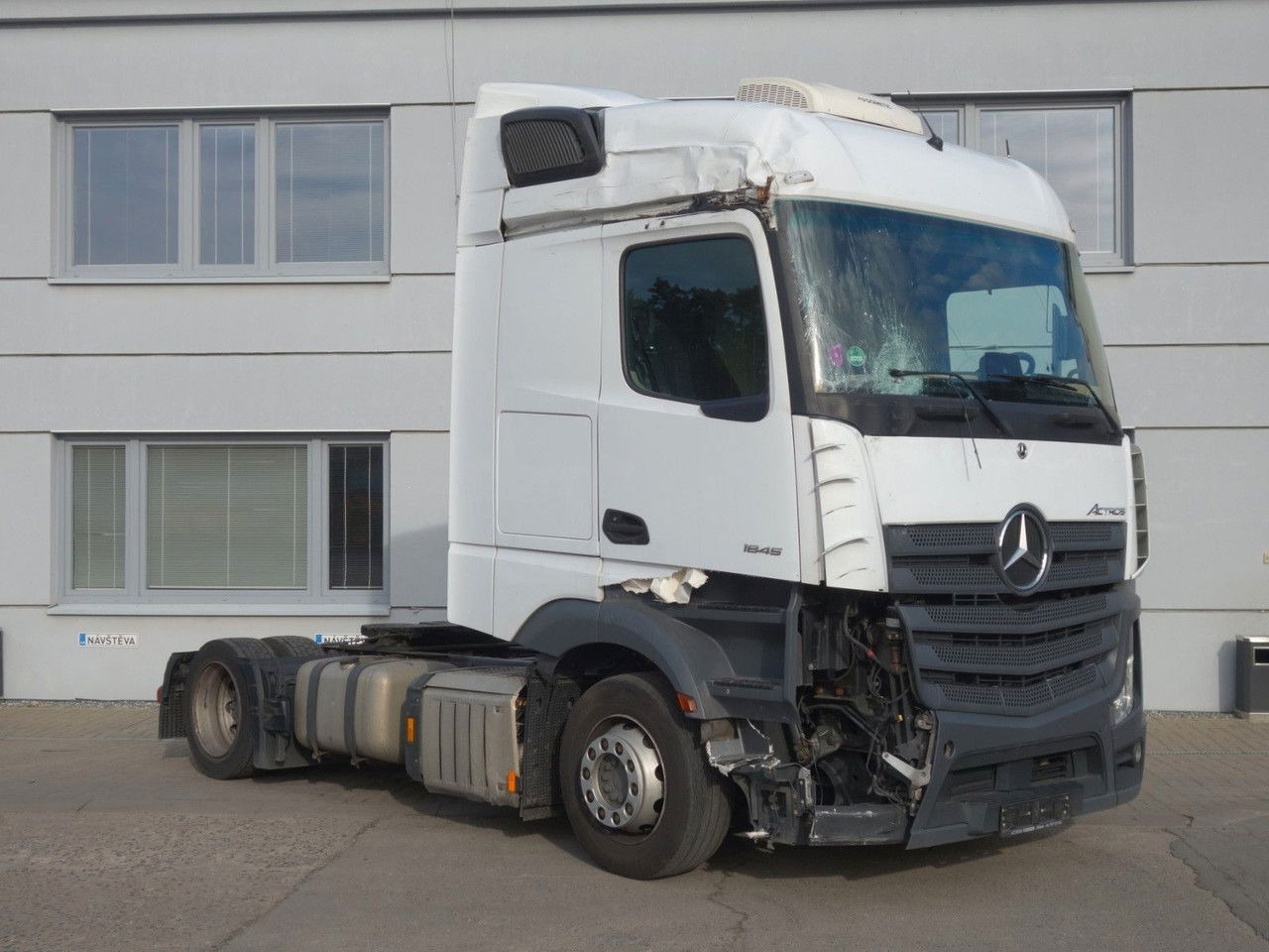 Mercedes-Benz Actros 1845 LD BIG Space MirrorCam - Tractor unit: picture 2 Mercedes-Benz Actros 1845 LD BIG Space MirrorCam - Tractor unit: picture 2