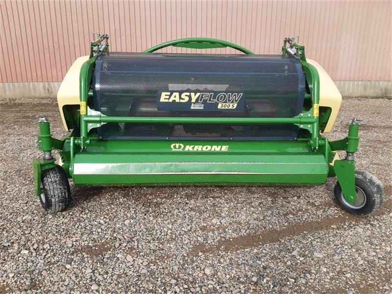 Krone EasyFlow 300S - Hay and forage equipment: picture 5 Krone EasyFlow 300S - Hay and forage equipment: picture 5