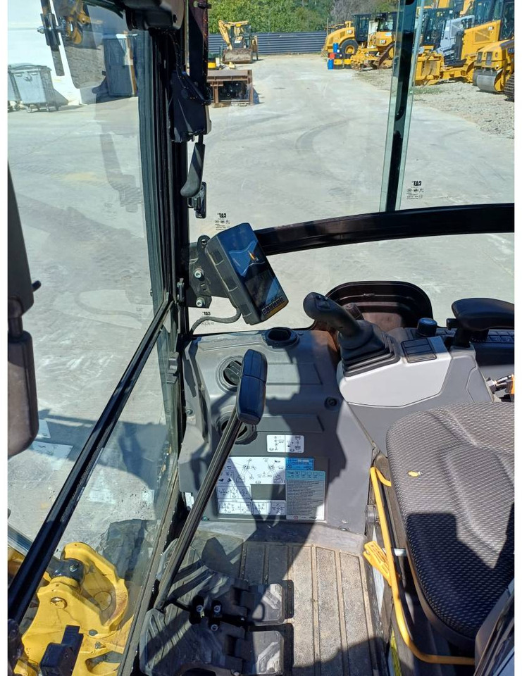 Leasing of CAT 301.8-05 CAT 301.8-05: picture 9