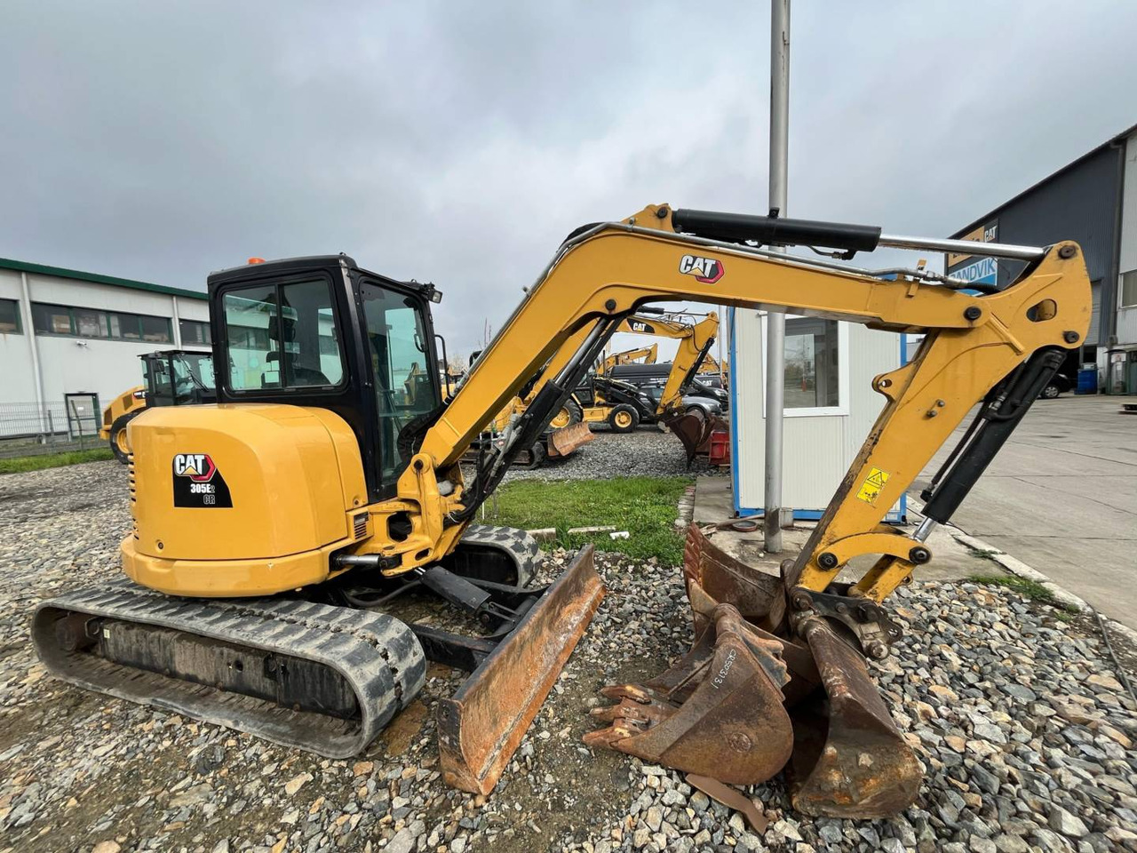 CAT 305.5E2CR - Crawler excavator: picture 2 CAT 305.5E2CR - Crawler excavator: picture 2