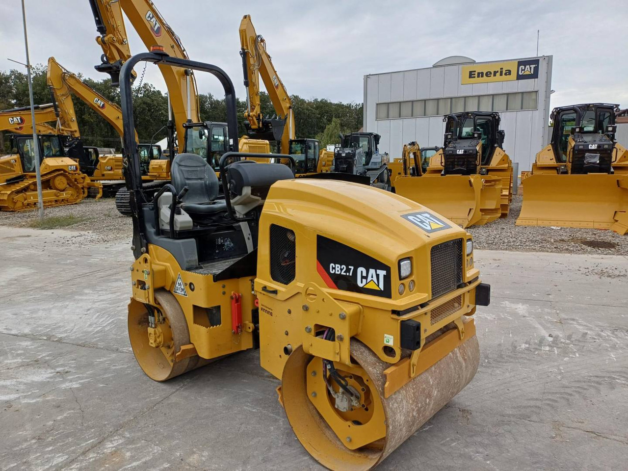 CAT CB2.7LRC - Road roller: picture 2 CAT CB2.7LRC - Road roller: picture 2