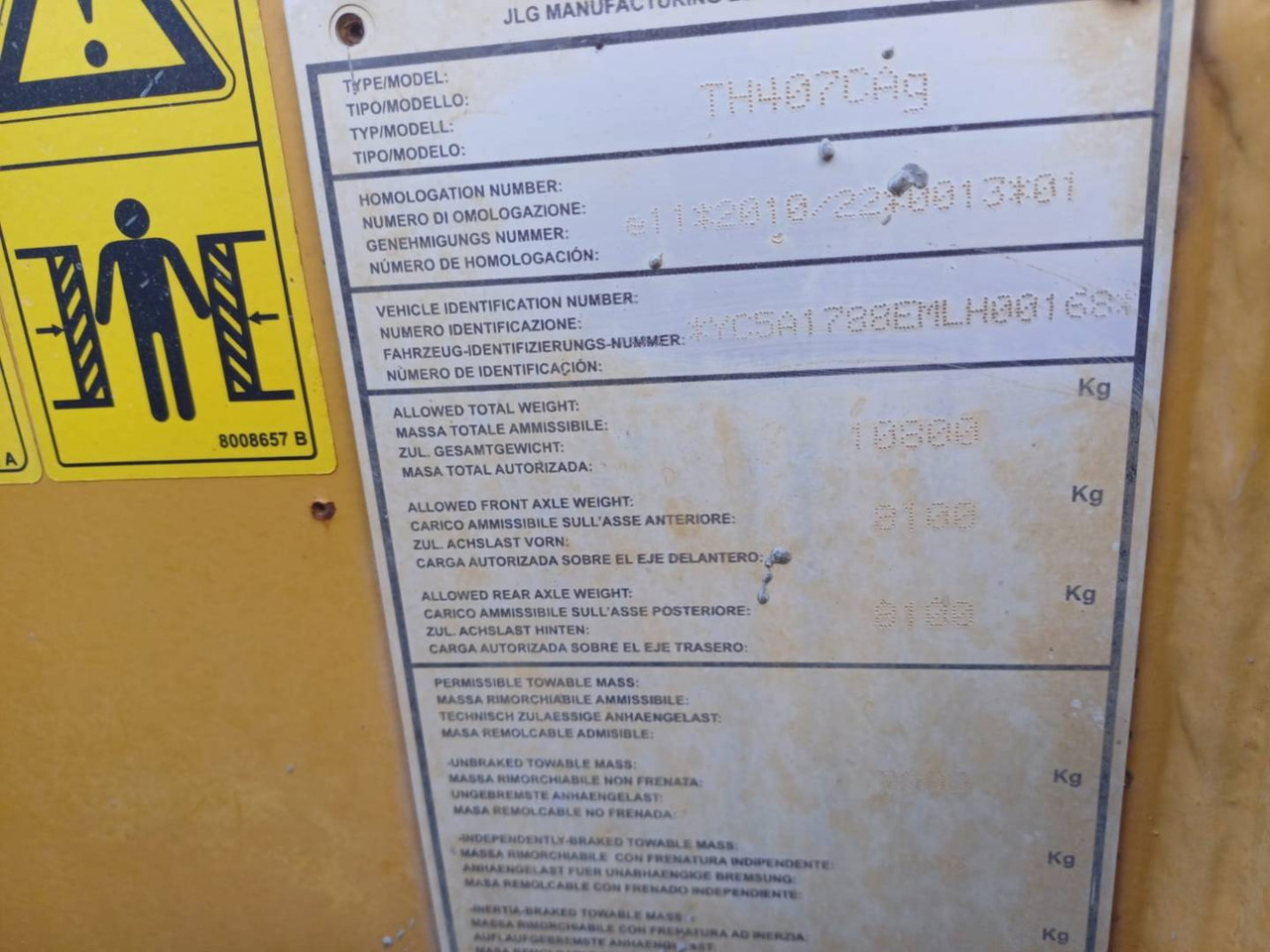 Telescopic handler CAT TH407C: picture 6