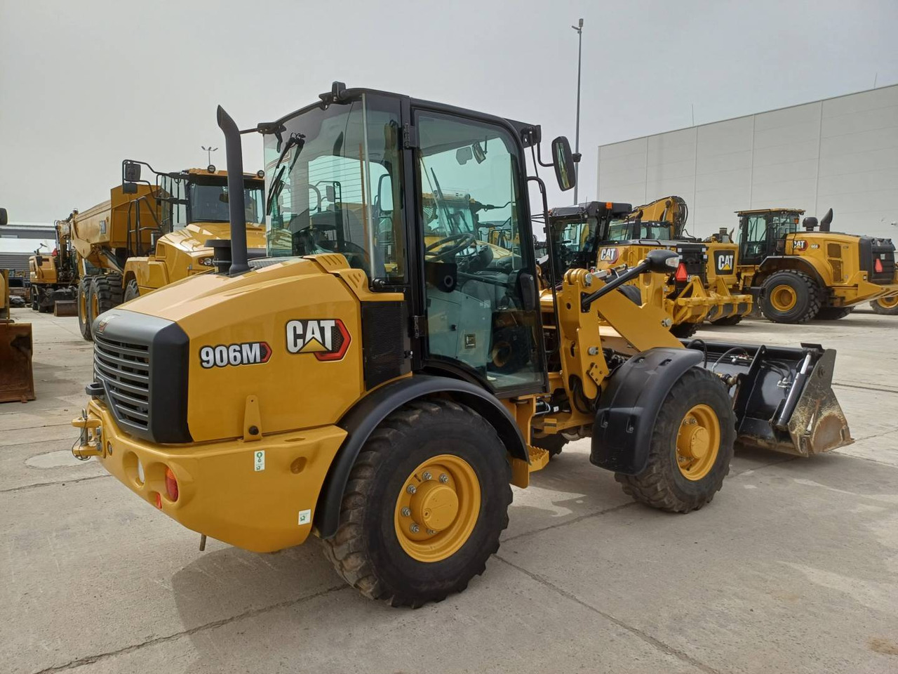 CAT 906 M - Wheel loader: picture 3 CAT 906 M - Wheel loader: picture 3