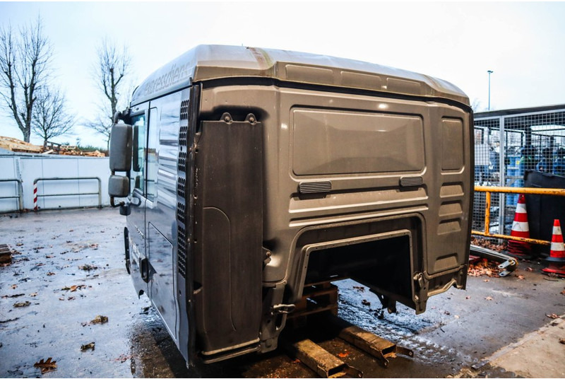 MAN F99L34 TGL - Cab and interior for Truck: picture 4 MAN F99L34 TGL - Cab and interior for Truck: picture 4