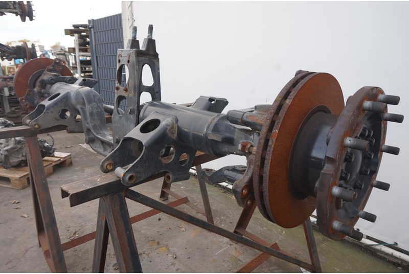 MAN VOK-08-11 - Front axle for Truck: picture 2 MAN VOK-08-11 - Front axle for Truck: picture 2