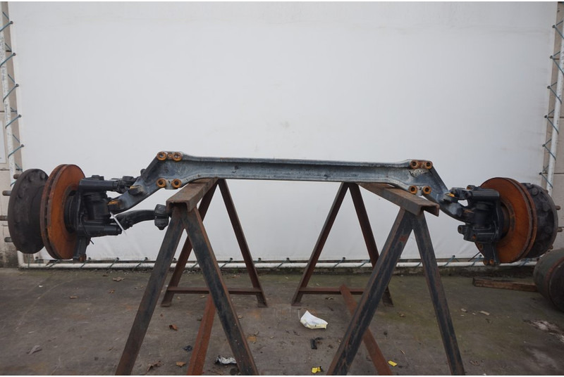 MAN VOK-08-44 - Front axle for Truck: picture 1 MAN VOK-08-44 - Front axle for Truck: picture 1