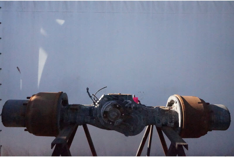 Mercedes-Benz HD7/56DGS-13 28/21 X 4.00 - Rear axle for Truck: picture 1 Mercedes-Benz HD7/56DGS-13 28/21 X 4.00 - Rear axle for Truck: picture 1