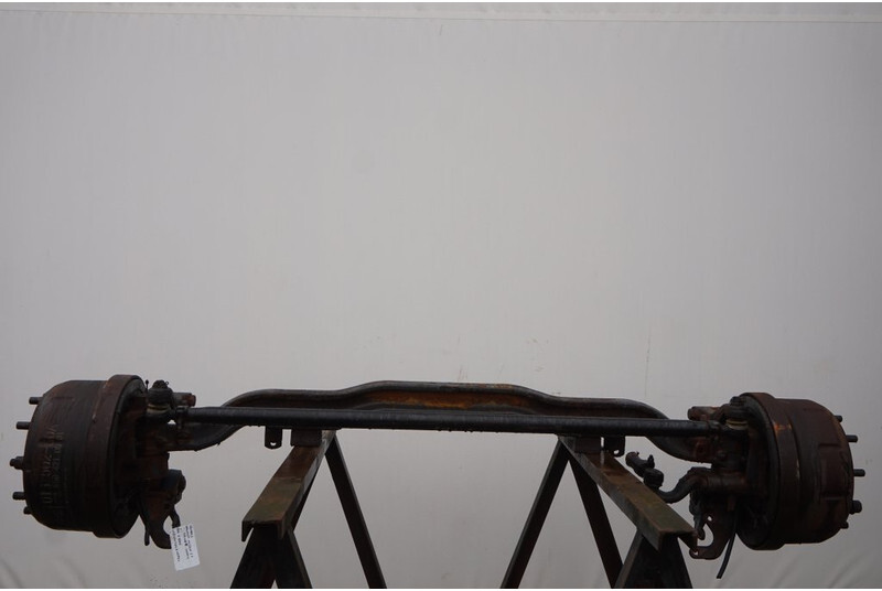 Mercedes-Benz VLl4/36D-6.7 - Front axle for Truck: picture 1 Mercedes-Benz VLl4/36D-6.7 - Front axle for Truck: picture 1