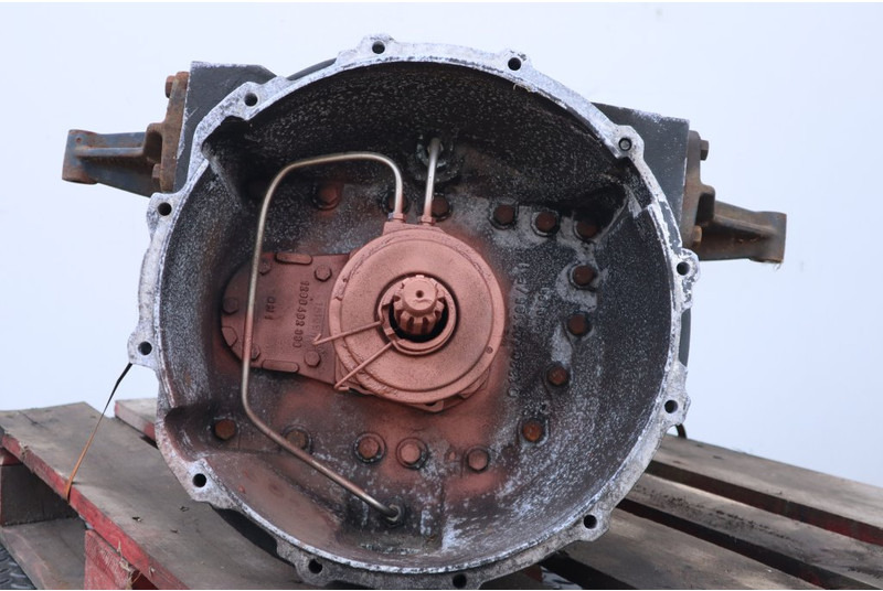 ZF S6-36 - Gearbox for Truck: picture 2 ZF S6-36 - Gearbox for Truck: picture 2