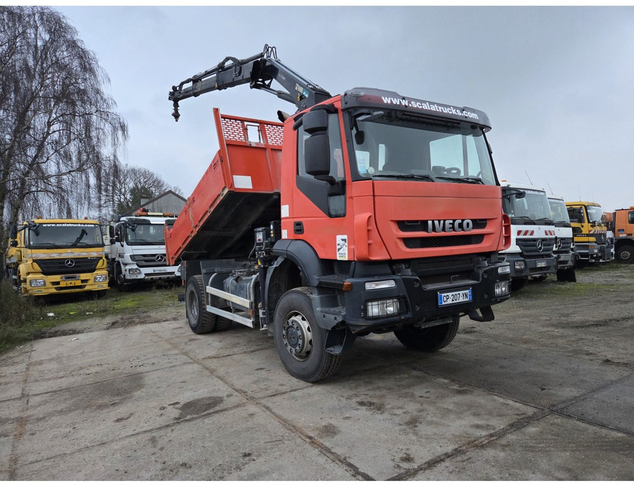 IVECO TRAKKER 310 AD190T31 4X4 TIPPER CRANE HIAB 111 ES2 HIDUO (2 EXT) - Tipper, Crane truck: picture 5 IVECO TRAKKER 310 AD190T31 4X4 TIPPER CRANE HIAB 111 ES2 HIDUO (2 EXT) - Tipper, Crane truck: picture 5
