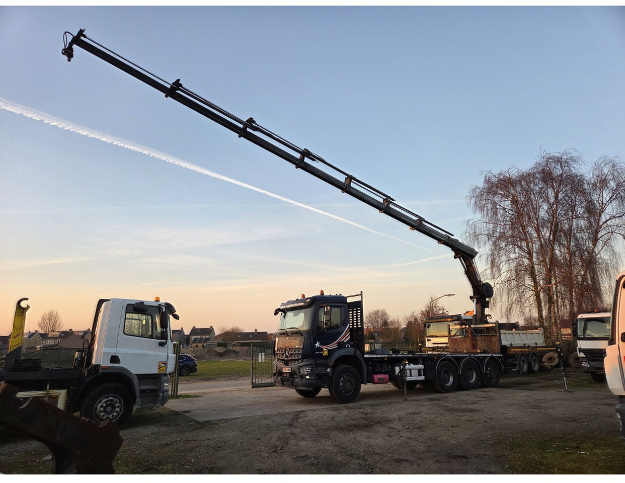 Mercedes Arocs 3240 8x4 Open Truck Crane HIAB X-HIDUO 258 E-7 7 extensions - Dropside/ Flatbed truck, Crane truck: picture 1 Mercedes Arocs 3240 8x4 Open Truck Crane HIAB X-HIDUO 258 E-7 7 extensions - Dropside/ Flatbed truck, Crane truck: picture 1