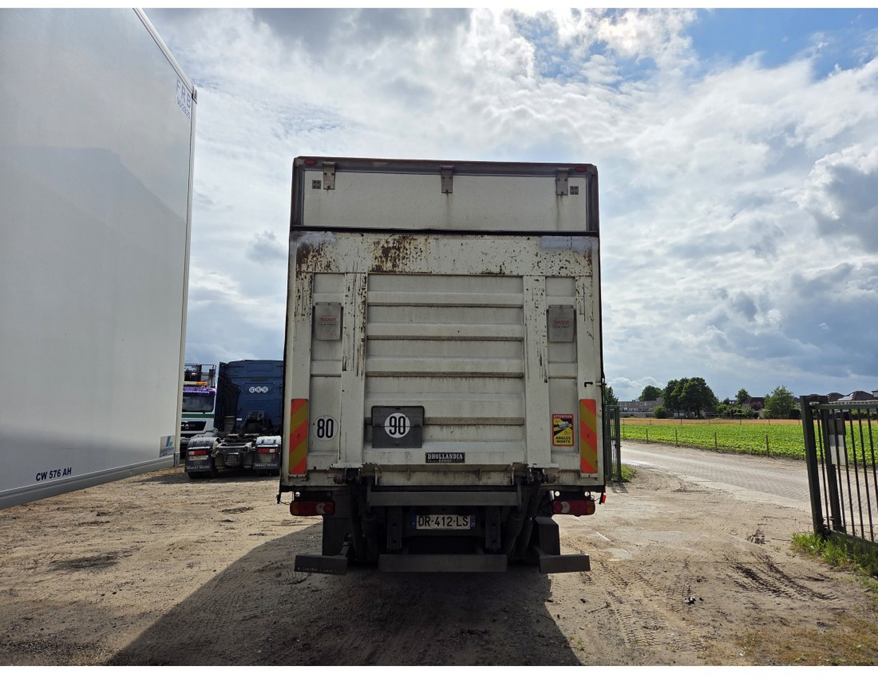 Renault D 280 4X2 Box truck Spring Air suspension Loading Lift Dhollandia - Box truck: picture 4 Renault D 280 4X2 Box truck Spring Air suspension Loading Lift Dhollandia - Box truck: picture 4