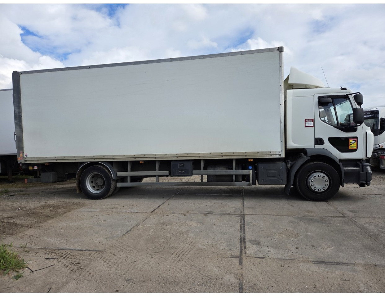 Renault D 280 4X2 Box truck Spring Air suspension Loading Lift Dhollandia - Box truck: picture 5 Renault D 280 4X2 Box truck Spring Air suspension Loading Lift Dhollandia - Box truck: picture 5