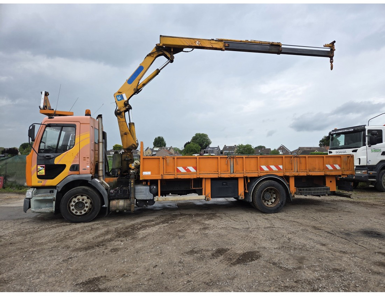 Renault Premium 300 MECHANICAL PUMP OPEN BOX COMPRESSOR CRANE EFFER 140/2S - Dropside/ Flatbed truck, Crane truck: picture 3 Renault Premium 300 MECHANICAL PUMP OPEN BOX COMPRESSOR CRANE EFFER 140/2S - Dropside/ Flatbed truck, Crane truck: picture 3