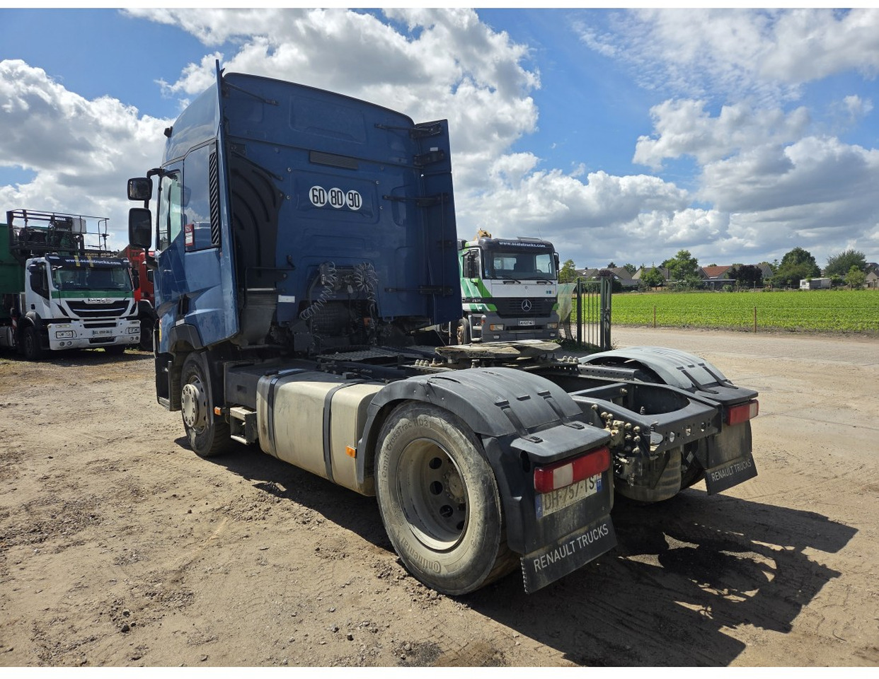 Renault T 460 4X2 Tractor Unit Retarder Hydraulic - Tractor unit: picture 3 Renault T 460 4X2 Tractor Unit Retarder Hydraulic - Tractor unit: picture 3