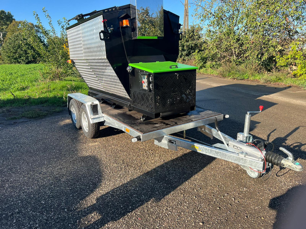 TICAB Asphalt Hot Box from the Manufacturer for 2,8 t, termiskais bunkurs asfaltam HB-2 - Asphalt machine: picture 1 TICAB Asphalt Hot Box from the Manufacturer for 2,8 t, termiskais bunkurs asfaltam HB-2 - Asphalt machine: picture 1