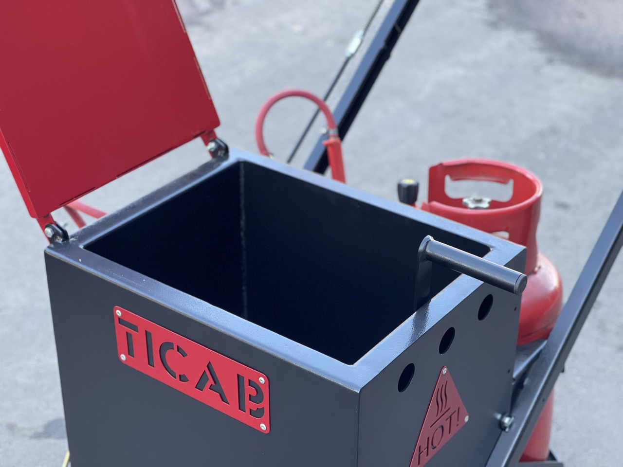 TICAB Manufacturer, Mini Crack Sealing Machine , Hand Push Crack Fill Machine - Asphalt distributor: picture 4 TICAB Manufacturer, Mini Crack Sealing Machine , Hand Push Crack Fill Machine - Asphalt distributor: picture 4