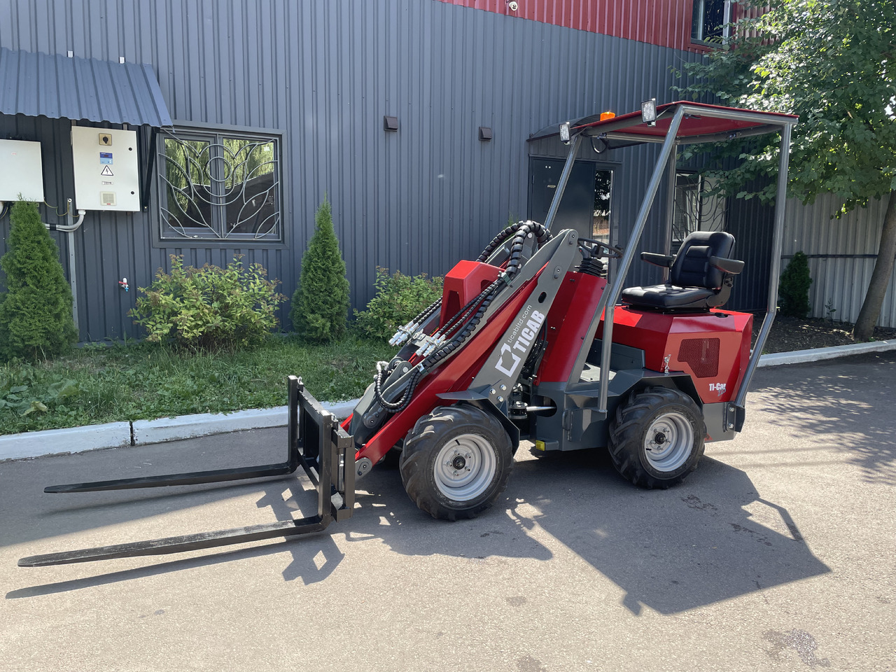 TICAB Multifunctional Mini Loader, Compact Wheel Loader, Manufacturer! - Diesel forklift: picture 4 TICAB Multifunctional Mini Loader, Compact Wheel Loader, Manufacturer! - Diesel forklift: picture 4