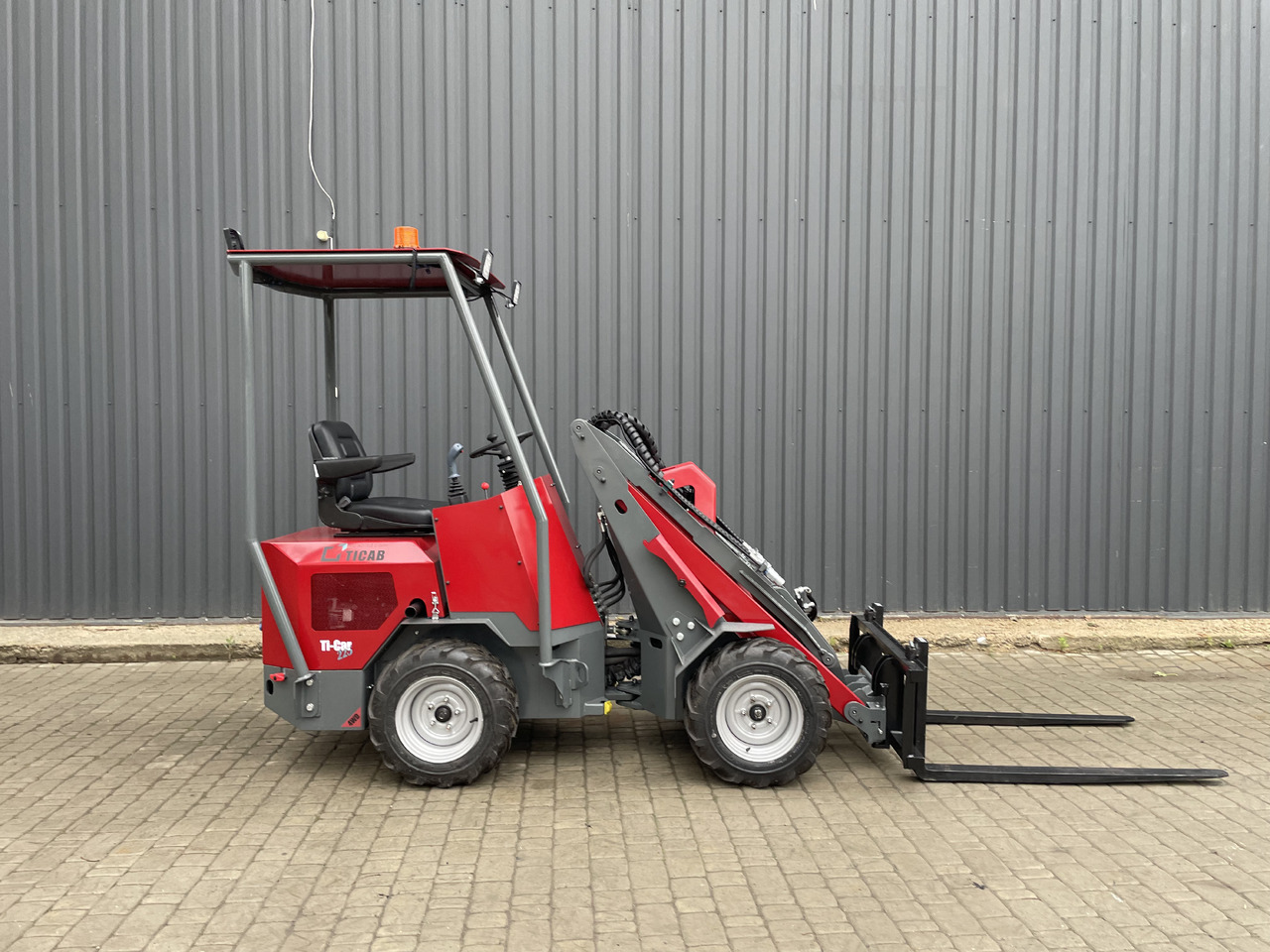 New Diesel forklift TICAB Multifunctional Mini Loader, Compact Wheel Loader, Manufacturer!: picture 5