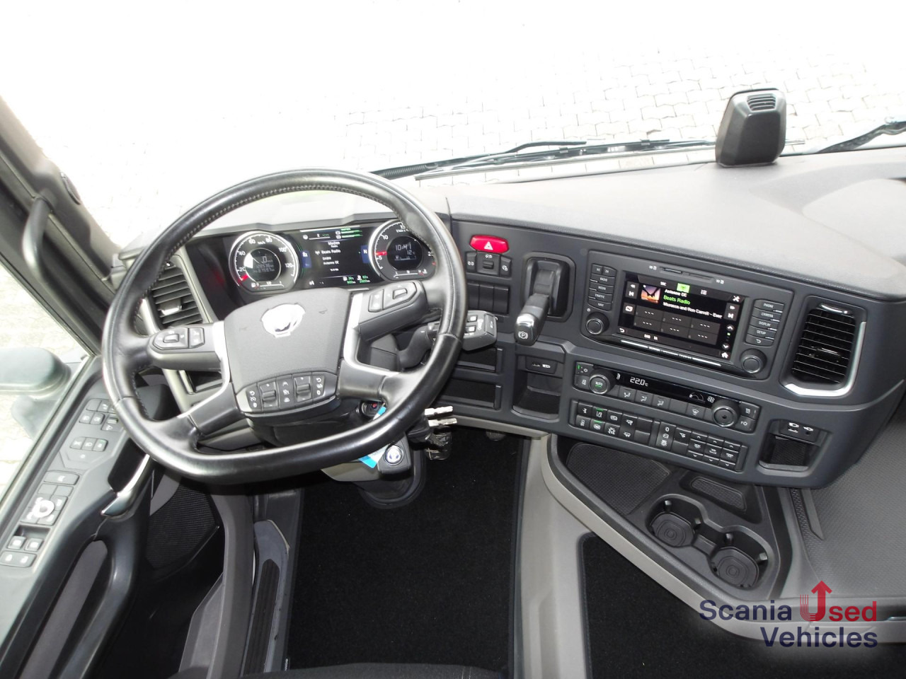 SCANIA R 460 NA - HYDRAULIK - HIGHLINE - 2x TANKs - ACC - - Tractor unit: picture 2 SCANIA R 460 NA - HYDRAULIK - HIGHLINE - 2x TANKs - ACC - - Tractor unit: picture 2