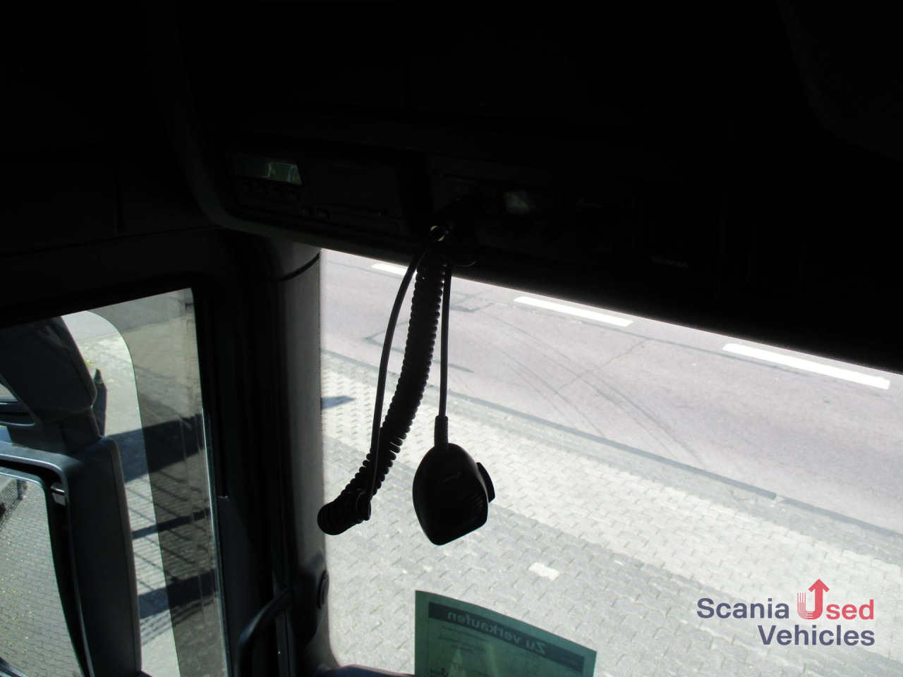 SCANIA R460 NA - HIGHLINE - CRB ENGINE BRAKE - 2x TANKs - Tractor unit: picture 2 SCANIA R460 NA - HIGHLINE - CRB ENGINE BRAKE - 2x TANKs - Tractor unit: picture 2