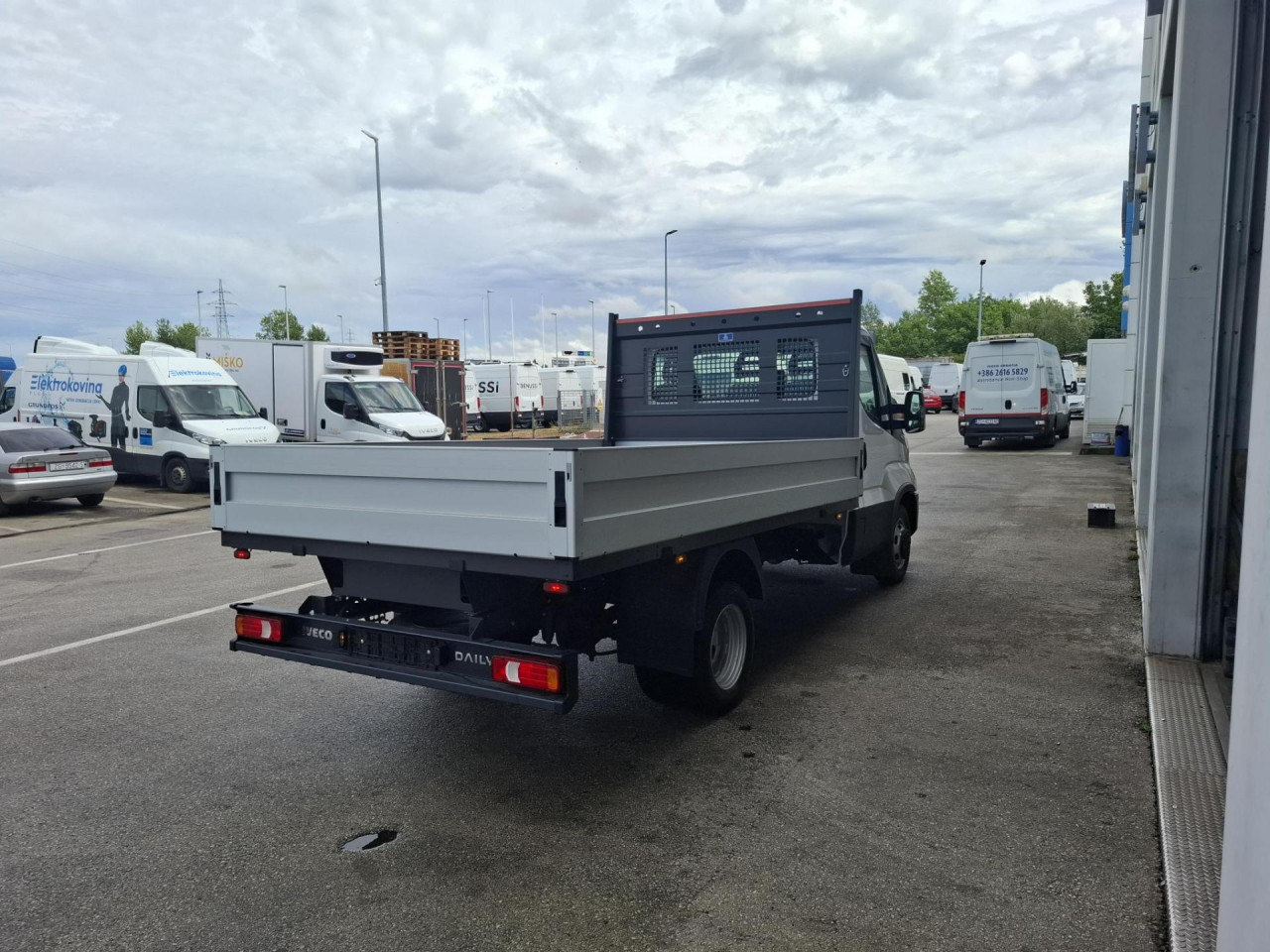 IVECO Daily 35C14 - Panel van: picture 3 IVECO Daily 35C14 - Panel van: picture 3