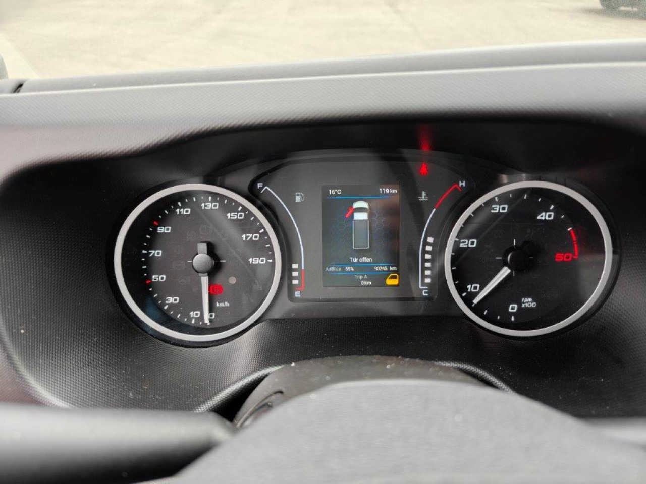 IVECO Daily 35C16 - Panel van: picture 5 IVECO Daily 35C16 - Panel van: picture 5